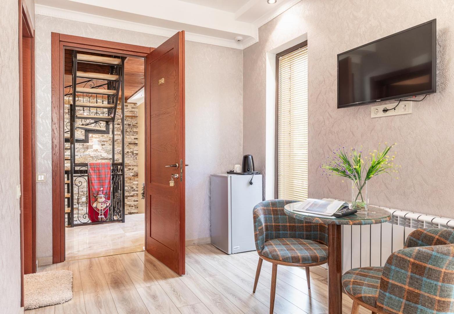 Hotel Gold Tower Mestia Phòng bức ảnh